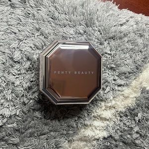Fenty Beauty Loose Setting Powder